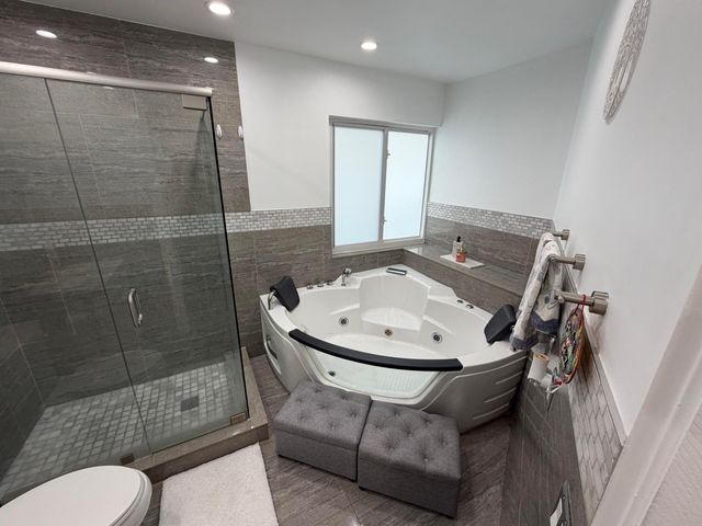 8097 Cedar Hollow Lane, Boca Raton, FL 33433