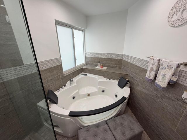 8097 Cedar Hollow Lane, Boca Raton, FL 33433