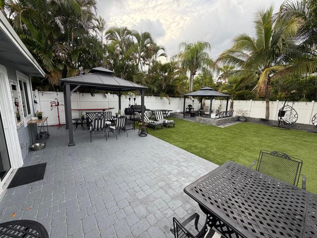 8097 Cedar Hollow Lane, Boca Raton, FL 33433