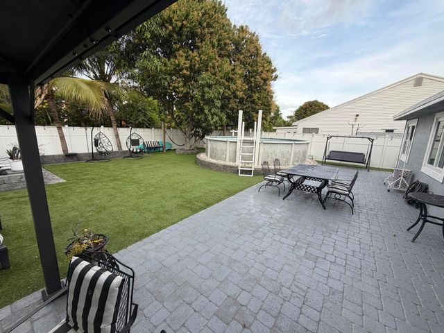 8097 Cedar Hollow Lane, Boca Raton, FL 33433