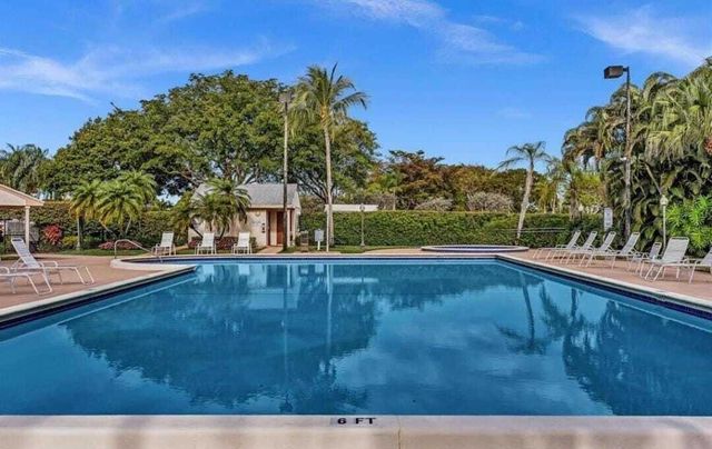 8097 Cedar Hollow Lane, Boca Raton, FL 33433