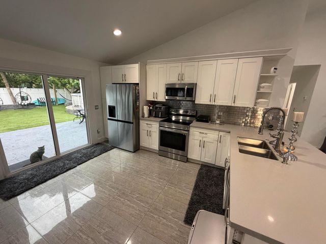 8097 Cedar Hollow Lane, Boca Raton, FL 33433