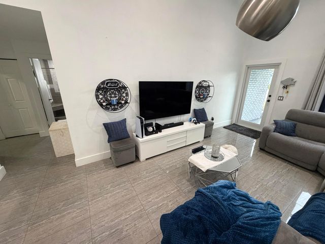 8097 Cedar Hollow Lane, Boca Raton, FL 33433