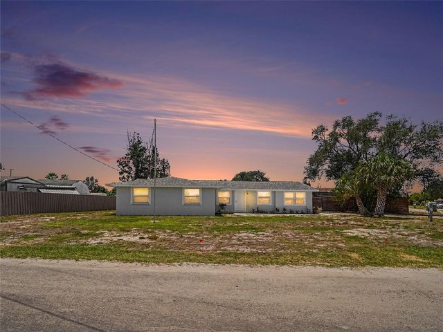 802 WHITE HERON BOULEVARD, Ruskin, FL 33570