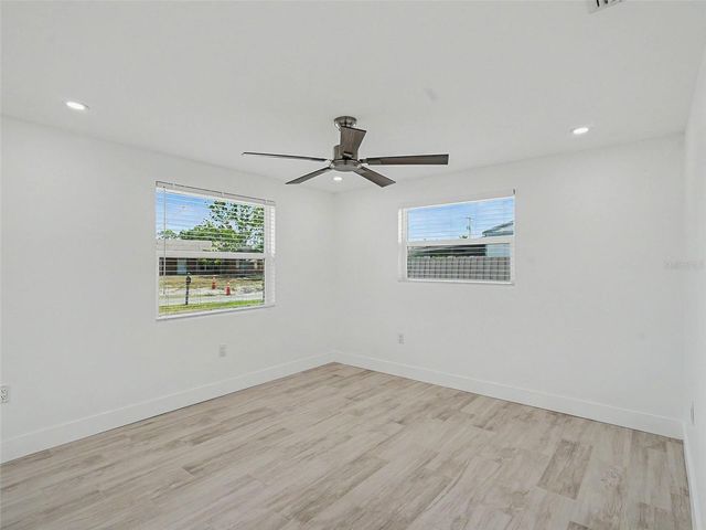 802 WHITE HERON BOULEVARD, Ruskin, FL 33570