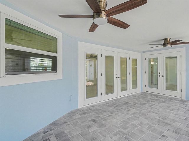 802 WHITE HERON BOULEVARD, Ruskin, FL 33570