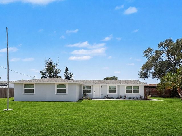 802 WHITE HERON BOULEVARD, Ruskin, FL 33570