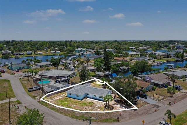 802 WHITE HERON BOULEVARD, Ruskin, FL 33570