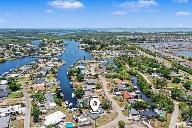 802 WHITE HERON BOULEVARD, Ruskin, FL 33570