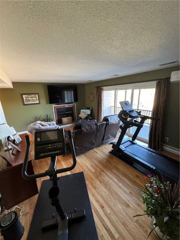 18 Palmer Circle, Hopkinton, RI 02832