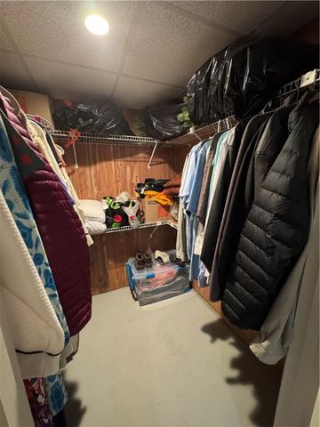 18 Palmer Circle, Hopkinton, RI 02832