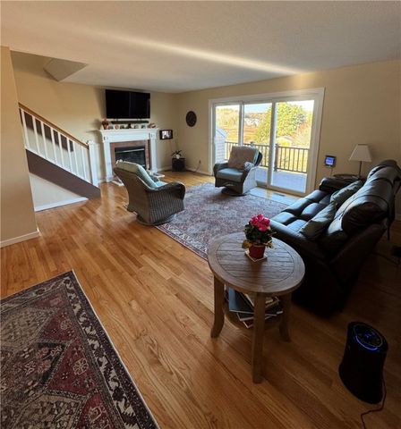 18 Palmer Circle, Hopkinton, RI 02832