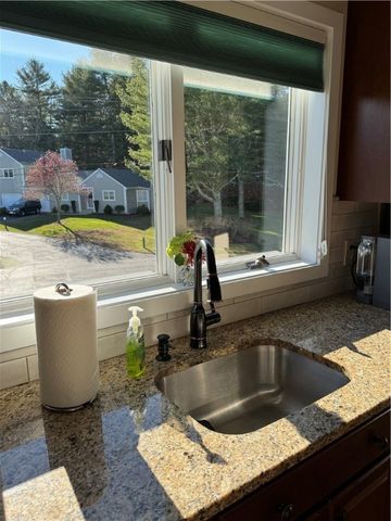 18 Palmer Circle, Hopkinton, RI 02832