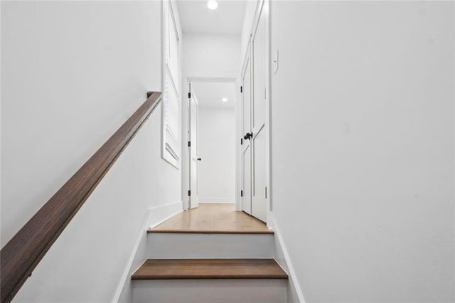 2438 2nd Street NW, Atlanta, GA 30318