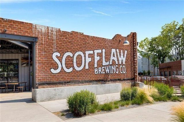 2438 2nd Street NW, Atlanta, GA 30318