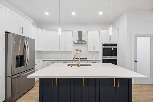 2438 2nd Street NW, Atlanta, GA 30318