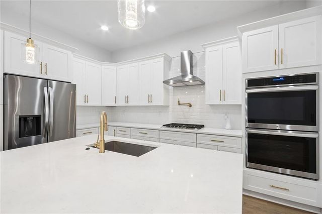 2438 2nd Street NW, Atlanta, GA 30318