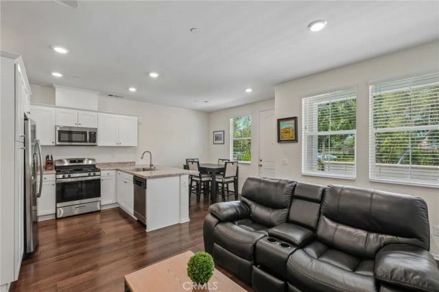 27336 Provincetown Way, Menifee, CA 92584