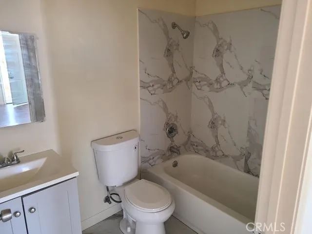 944 W 74th, Los Angeles, CA 90044