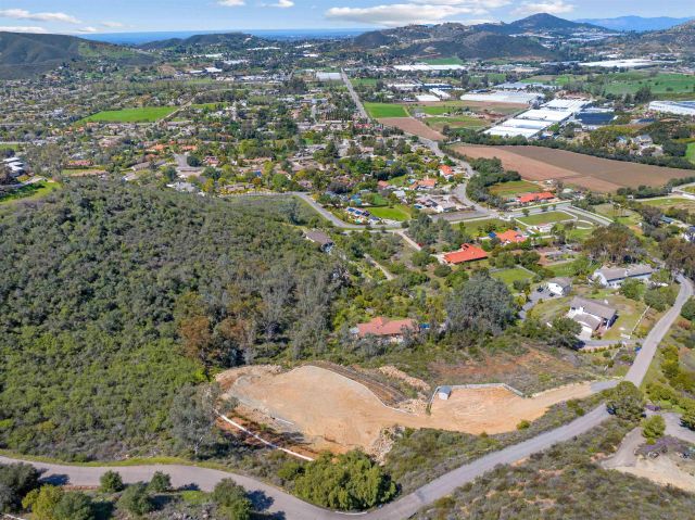 827 Eucalyptus Woods Rd. R006, San Marcos, CA 92069