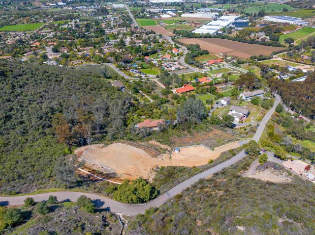 827 Eucalyptus Woods Rd. R006, San Marcos, CA 92069