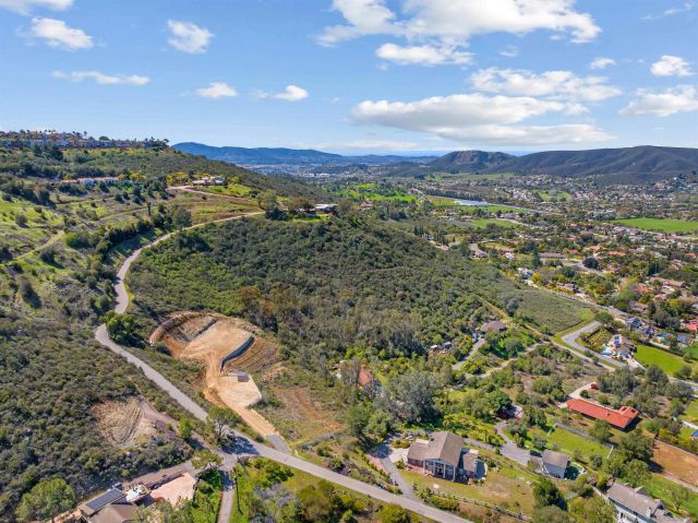 827 Eucalyptus Woods Rd. R006, San Marcos, CA 92069