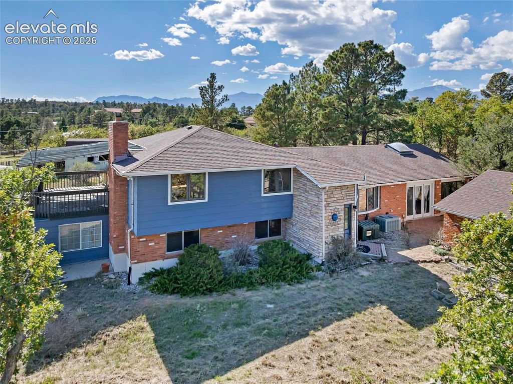 2120 Broken Circle Road, Colorado Springs, CO 80915 — photo 2