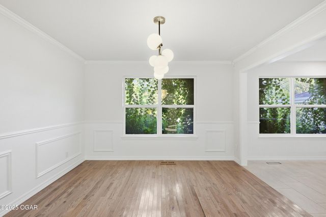 5809 Riverside Drive, Joplin, MO 64804