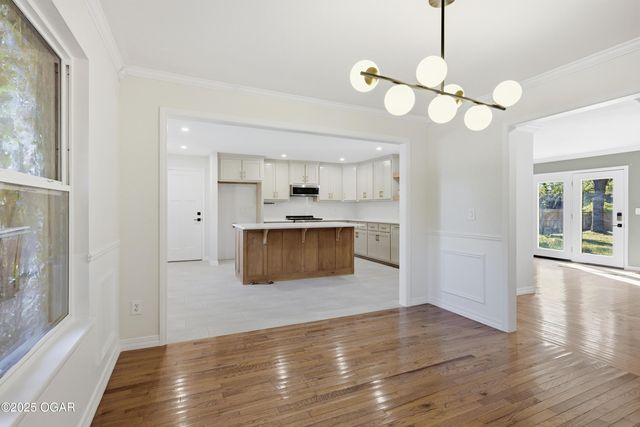 5809 Riverside Drive, Joplin, MO 64804