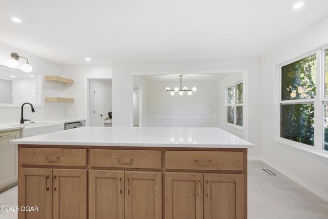 5809 Riverside Drive, Joplin, MO 64804