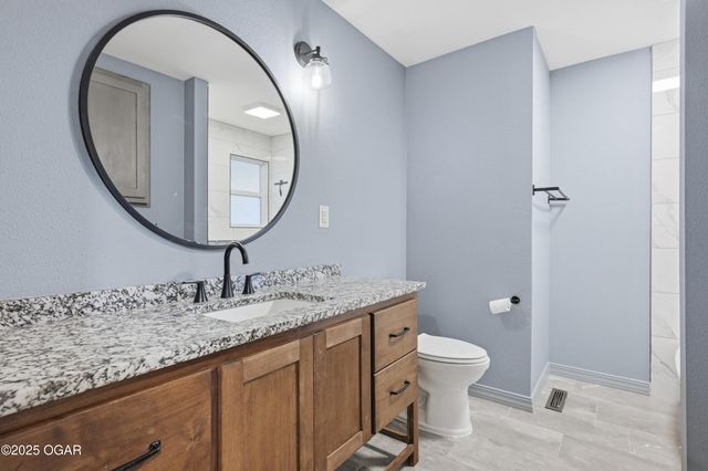 5809 Riverside Drive, Joplin, MO 64804