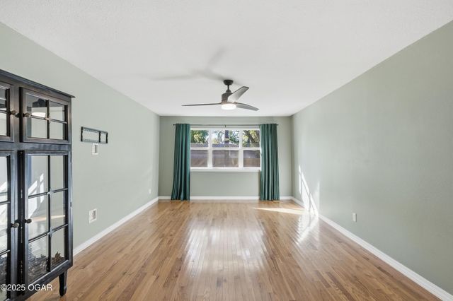 5809 Riverside Drive, Joplin, MO 64804