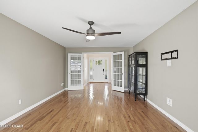 5809 Riverside Drive, Joplin, MO 64804