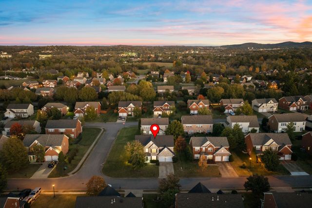 2032 Universe Ct, Nolensville, TN 37135