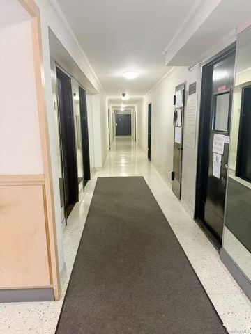 138-10 Franklin Avenue 7D, Flushing, NY 11355