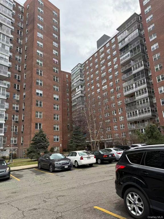 138-10 Franklin Avenue 7D, Flushing, NY 11355
