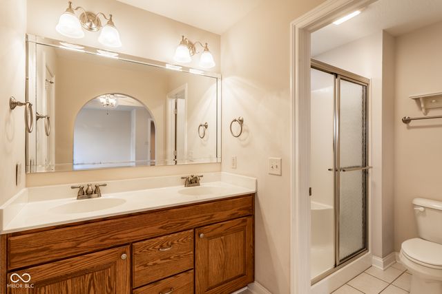 3356 Nottinghill Drive W, Plainfield, IN 46168