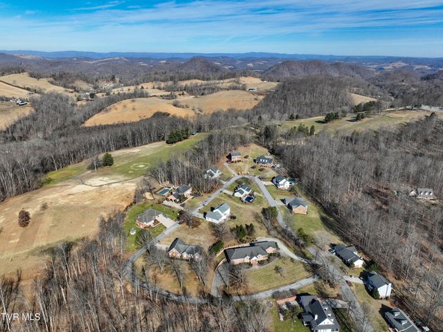 945 Moccasin Hills Drive, Gate City, VA 24251