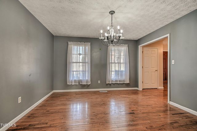 945 Moccasin Hills Drive, Gate City, VA 24251