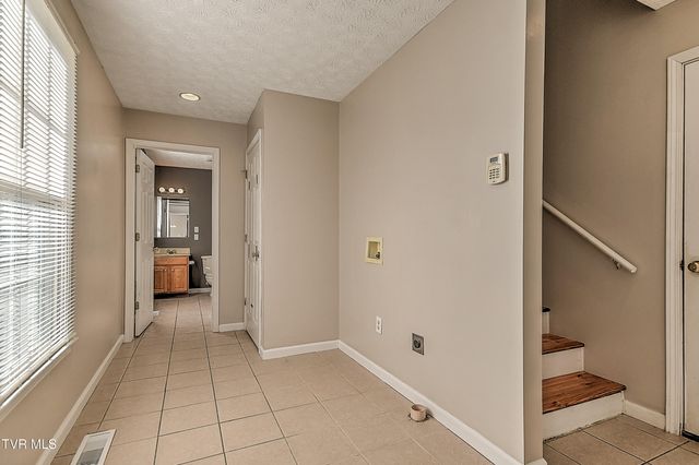 945 Moccasin Hills Drive, Gate City, VA 24251