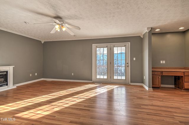 945 Moccasin Hills Drive, Gate City, VA 24251