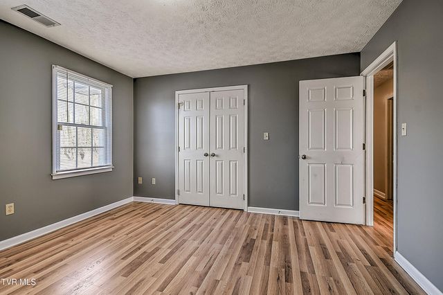 945 Moccasin Hills Drive, Gate City, VA 24251