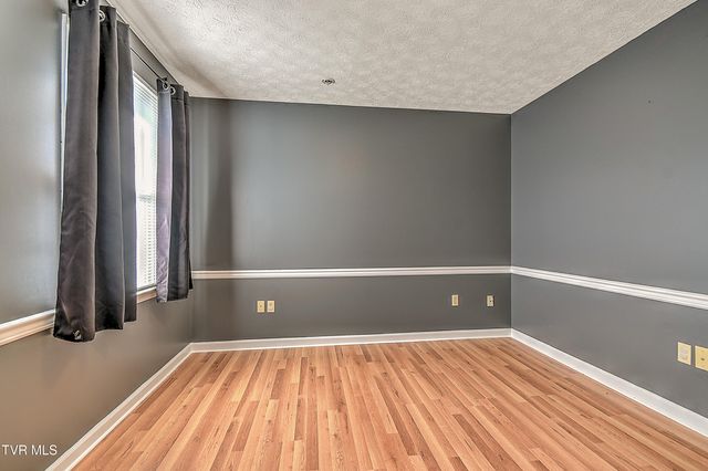 945 Moccasin Hills Drive, Gate City, VA 24251