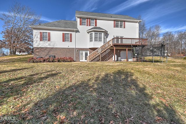 945 Moccasin Hills Drive, Gate City, VA 24251