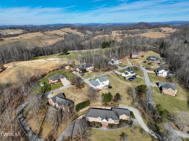 945 Moccasin Hills Drive, Gate City, VA 24251