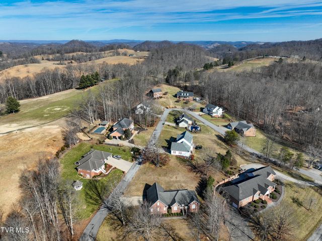 945 Moccasin Hills Drive, Gate City, VA 24251