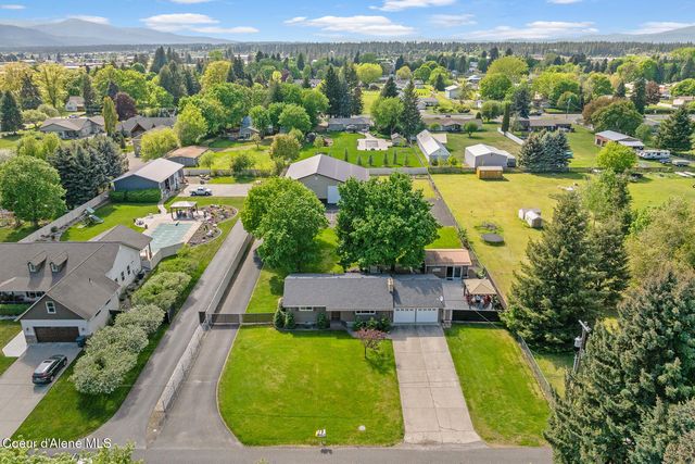 5903 N Davenport St, Dalton Gardens, ID 83815