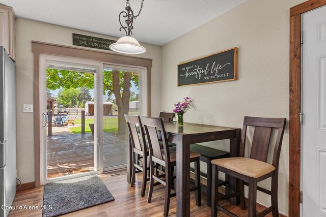 5903 N Davenport St, Dalton Gardens, ID 83815