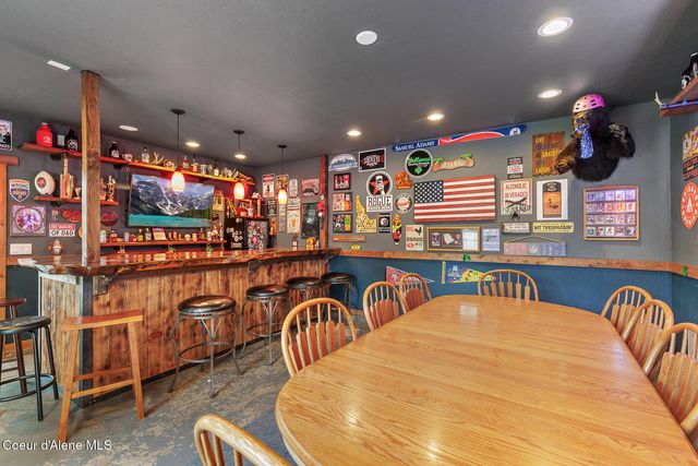 5903 N Davenport St, Dalton Gardens, ID 83815