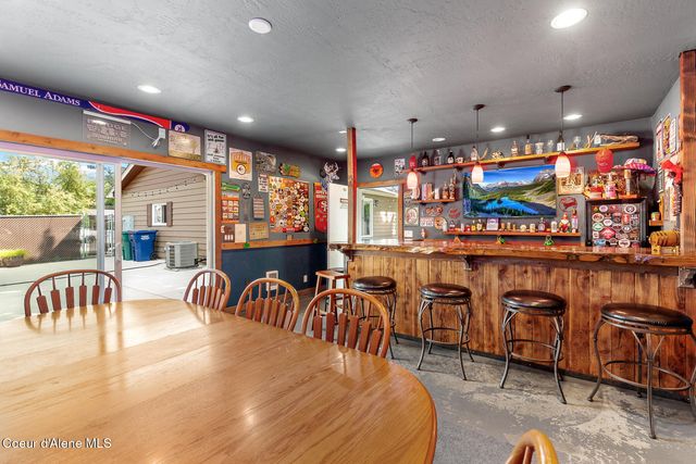 5903 N Davenport St, Dalton Gardens, ID 83815